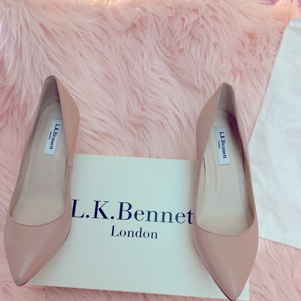 LK Bennett London Napa Leather Floret Trench pumps